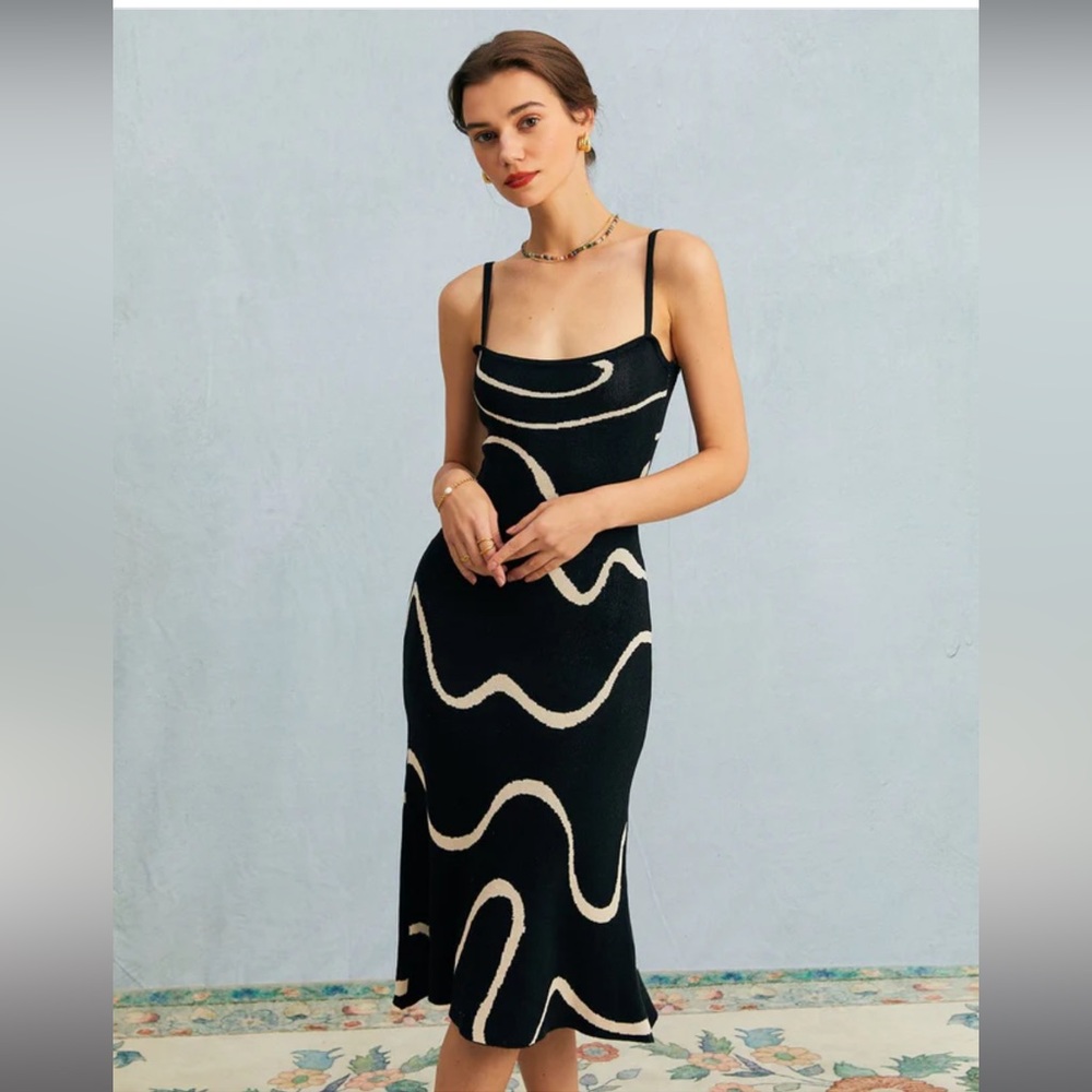 RIHOAS The Black Wave Mermaid Hem Knit Midi Dress
